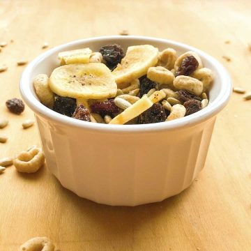 Nut free trail mix